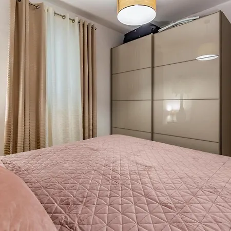 Stunning In With Wifi Apartment Medulin