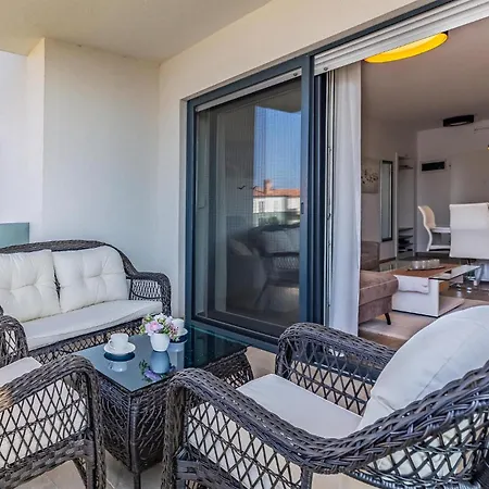Stunning In With Wifi Apartment Medulin