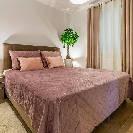 Stunning In With House Sea View Medulin