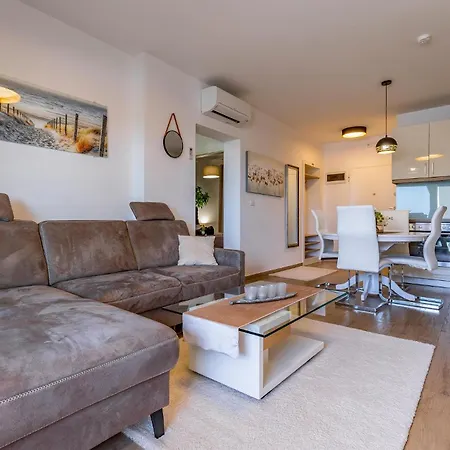 Stunning In With House Sea View Lejlighed